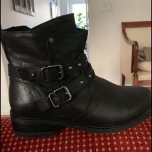 Women’s boots